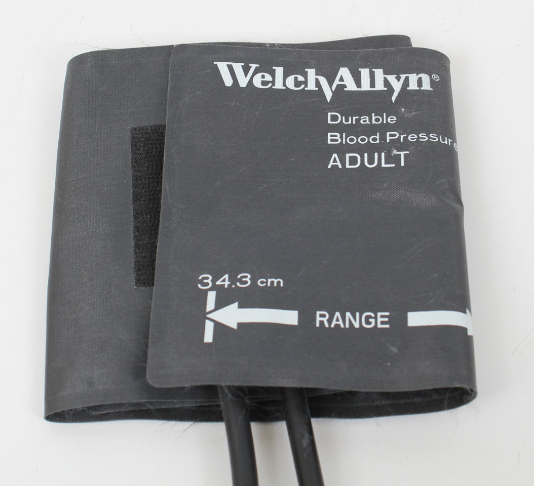 Welch Allyn Adult Long 25.334.3 cm Durable Blood Pressure Cuff 11 5082