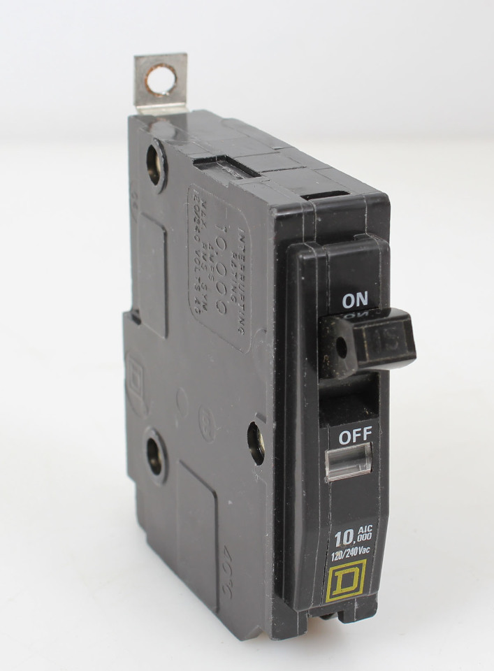 Square D QOB115 Circuit Breaker 15 Amp 1 Pole 240VAC ST0035521