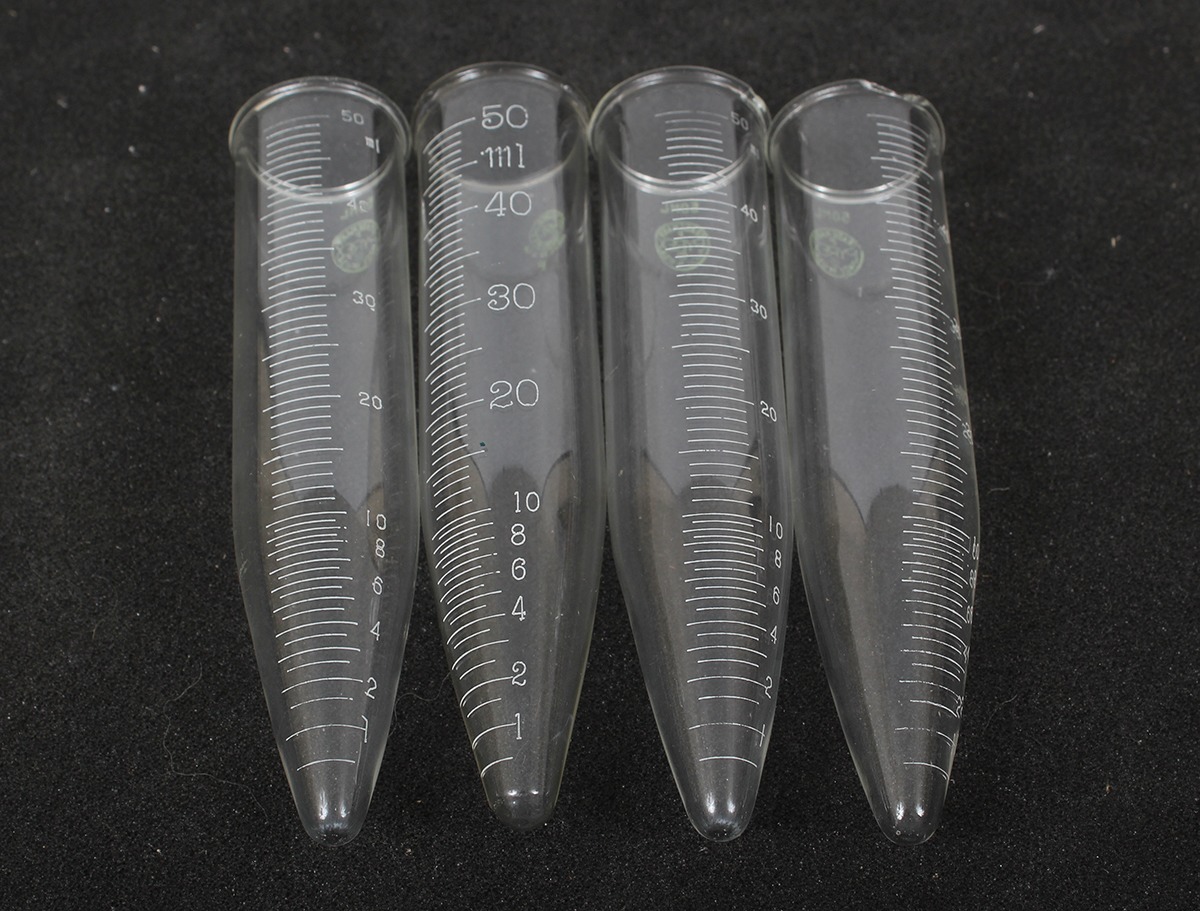 Lot of 4 Pyrex 50mL  Graduated Conical Centrifuge Tube w/ Beaded Rim 8080-50 ST0035774