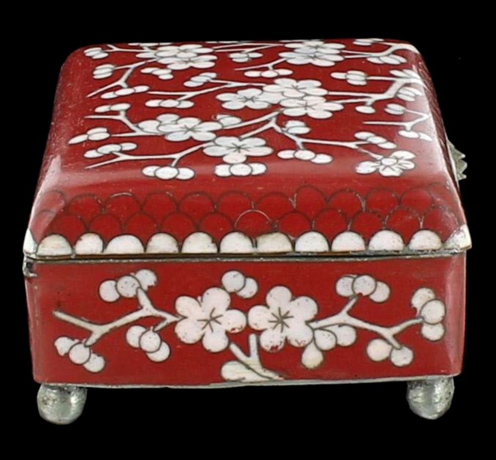 ANTIQUE CHINESE CLOISONNE JEWELRY TOBACCO BOX RED ENAMEL WHITE CHERRY