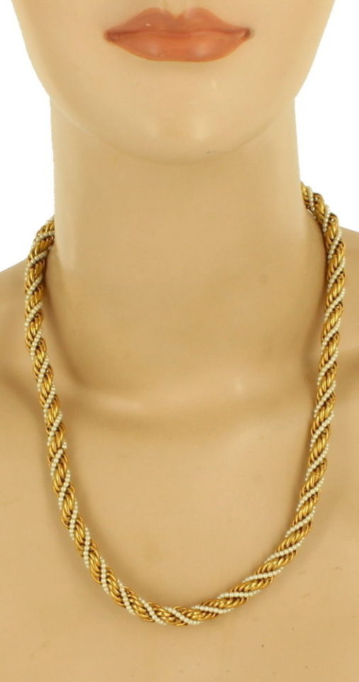 VINTAGE TRIFARI MATTE GOLD TONE & SEED PEARL TWIST CHAIN NECKLACE 1970