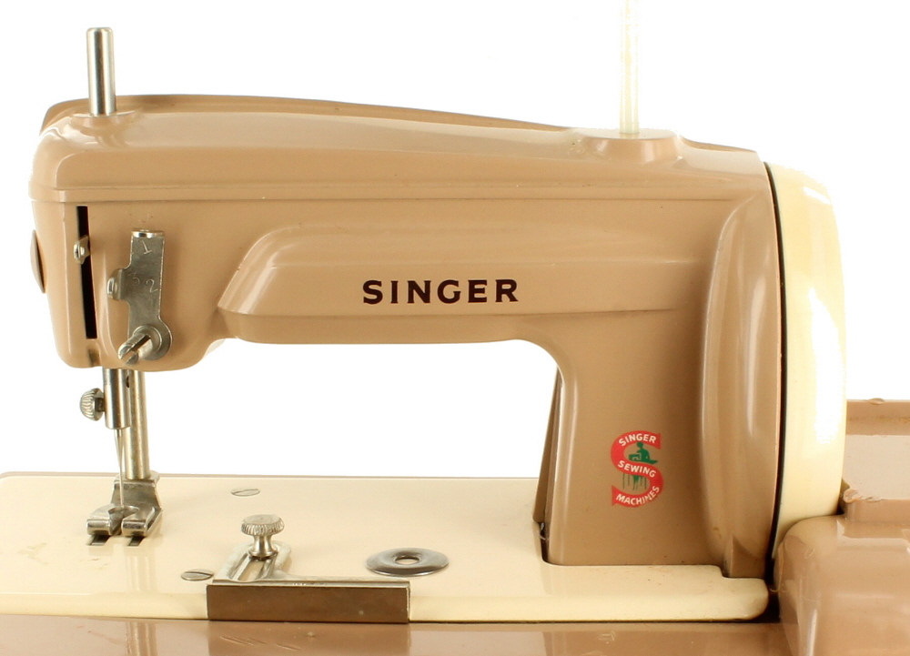 VINTAGE SINGER 50D SEWHANDY ELECTRIC CHILDS YOUTH SEWING MACHINE WORKS