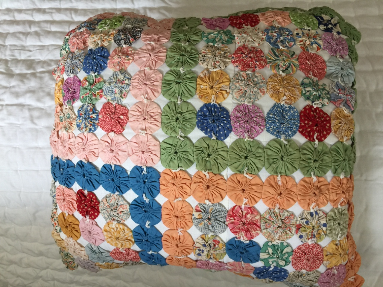 Semi Antique YoYo Quilt Heavy Weight Quilt & Pillow Bedspread Clean New