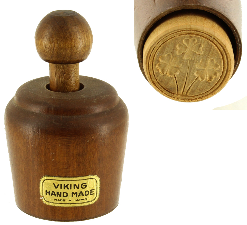 VINTAGE VIKING HAND MADE WOOD BUTTER PAT MOLD PRESS IRISH FOUR LEAF