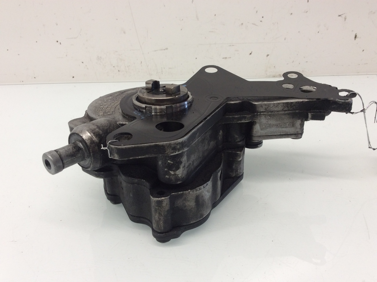 2003 2004 2005 2006 Volkswagen Jetta 1.9L Fuel Vacuum Pump 038145209E