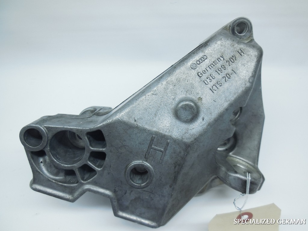Volkswagen Jetta Golf Beetle Audi Tt Engine Mount Bracket Right 038199207H