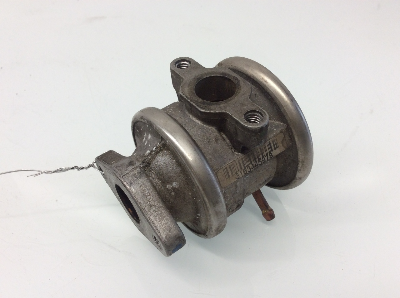 2004 2005 2006 Volkswagen Touareg EGR Valve 066131101