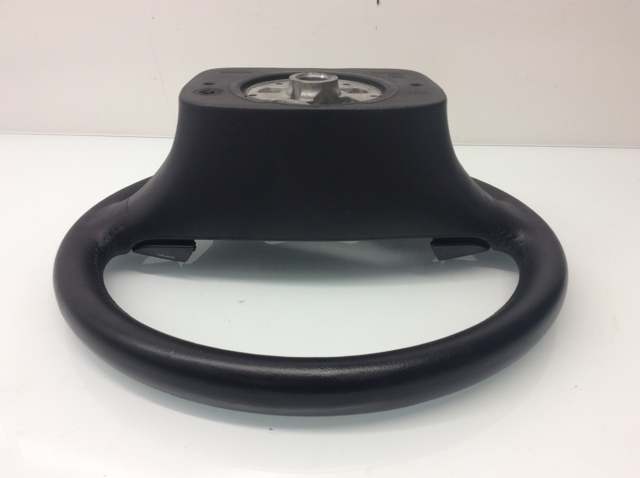 2003 2004 2005 2006 Volvo XC90 4 spoke steering wheel with switches