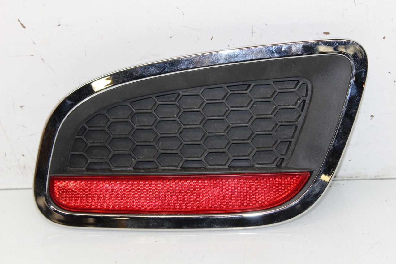 2012 2013 2014 2015 2016 Fiat 500 Sport Right Rear Bumper Grille W