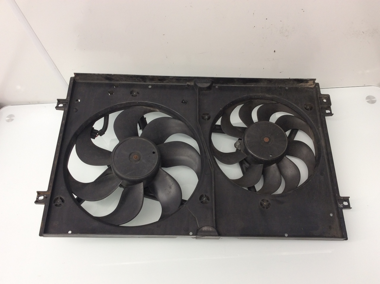 2000 2001 2002 2003 2004 Volkswagen Jetta Radiator Cooling Fan
