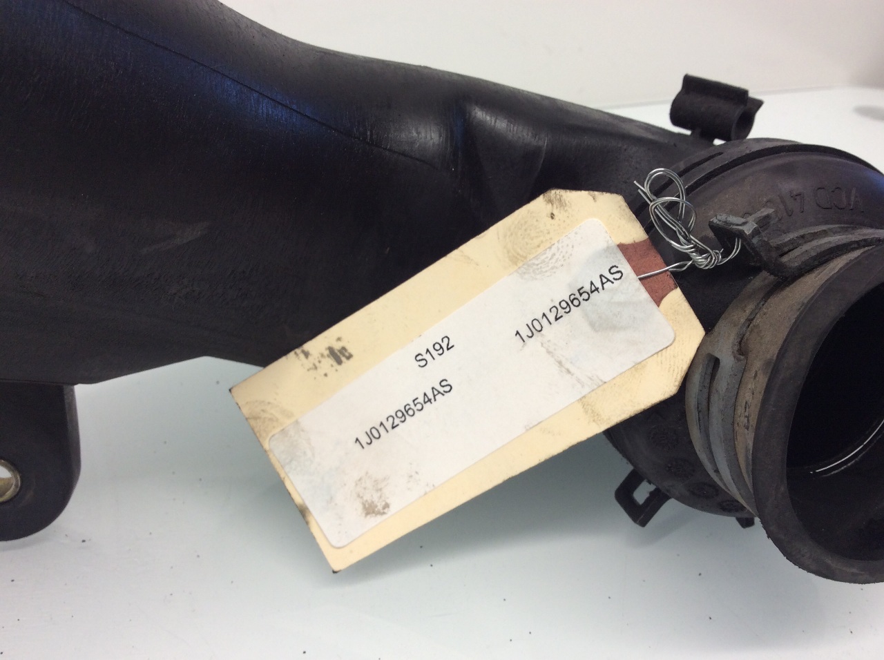 2002 2003 2004 2005 Volkswagen Beetle Jetta Golf intercooler pipe tube