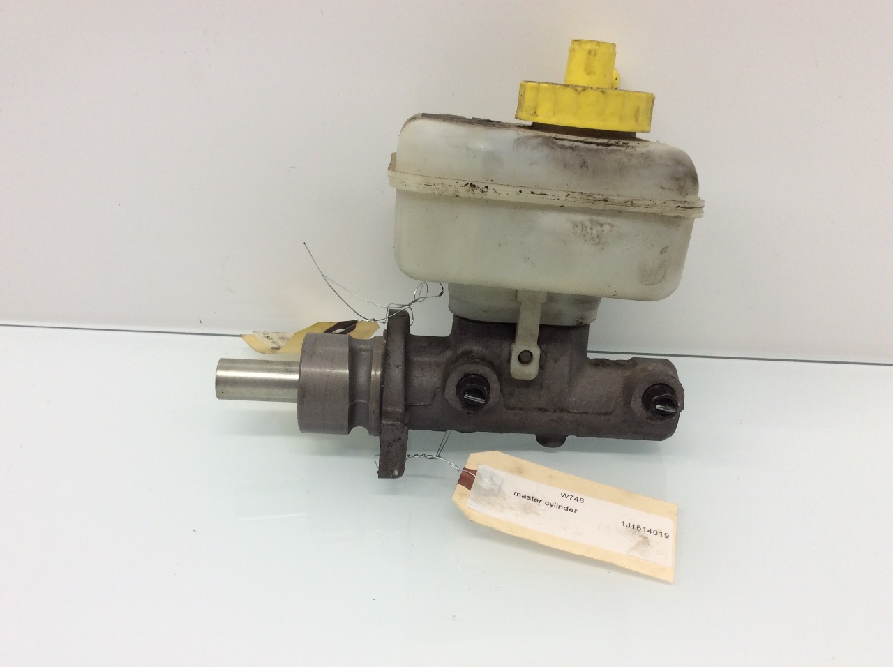 2000 2001 2002 Audi TT Brake Master Cylinder 1J1614019 eBay