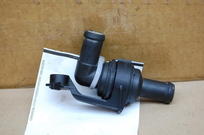 00 01 02 03 04 Audi A6 2.7 Allroad Turbo Coolant Check Valve 078 122