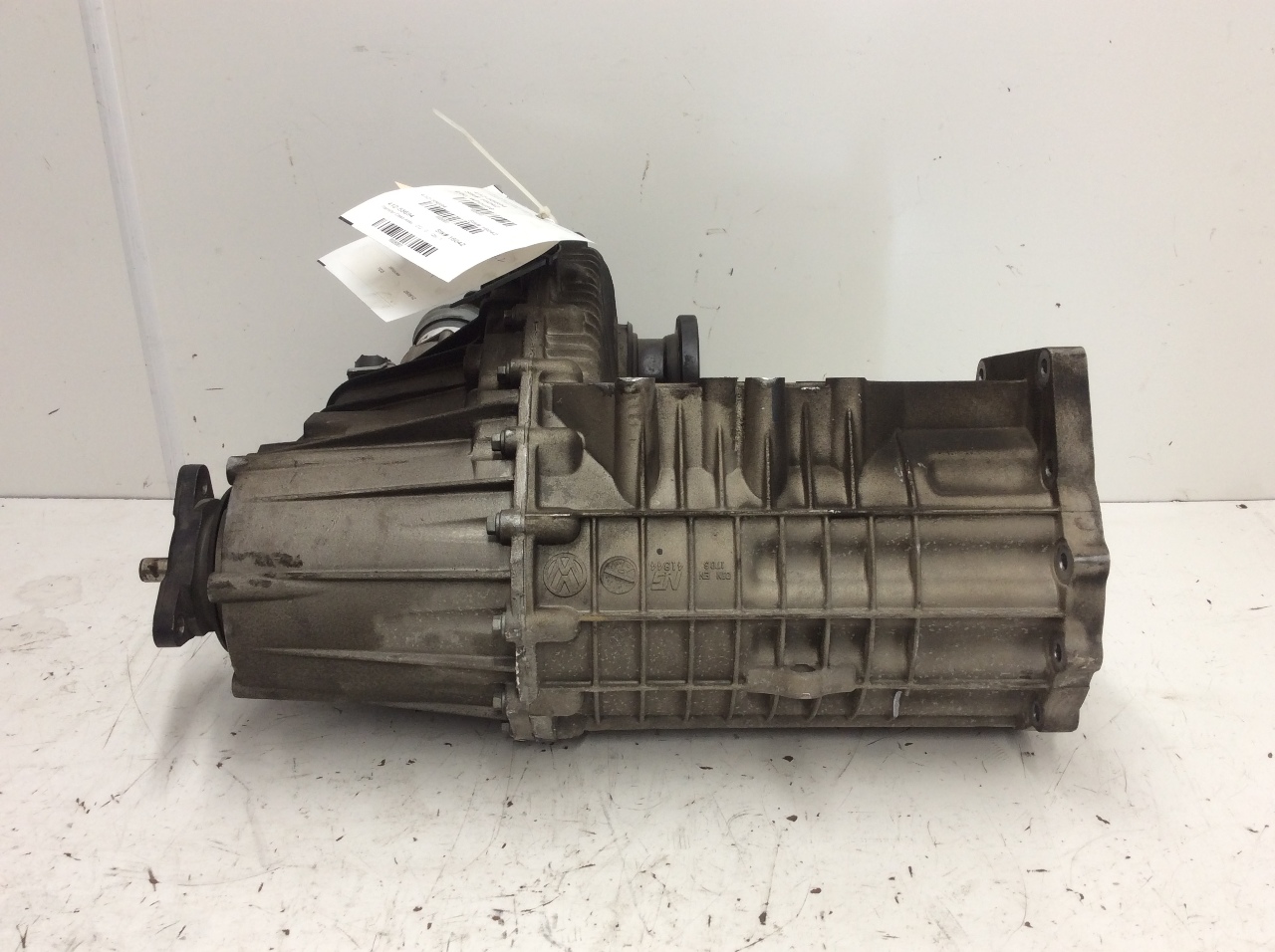 2004 2005 2006 2007 Volkswagen Touareg 4.2L Transfer Case Assembly