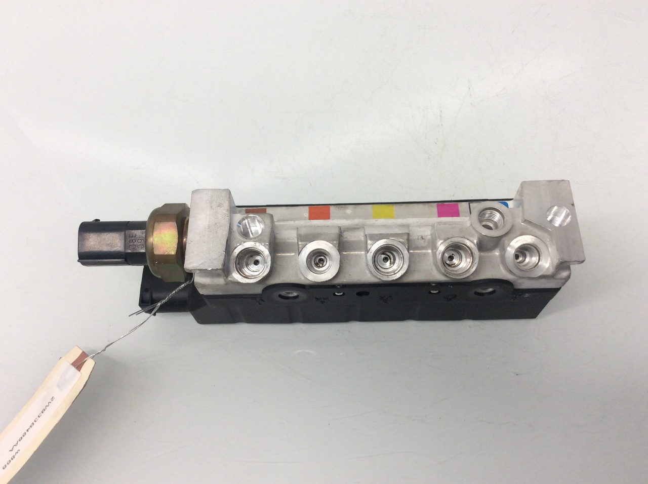 2004 2005 2006 2007 Jaguar XJ8 Air Ride Suspension Valve Block