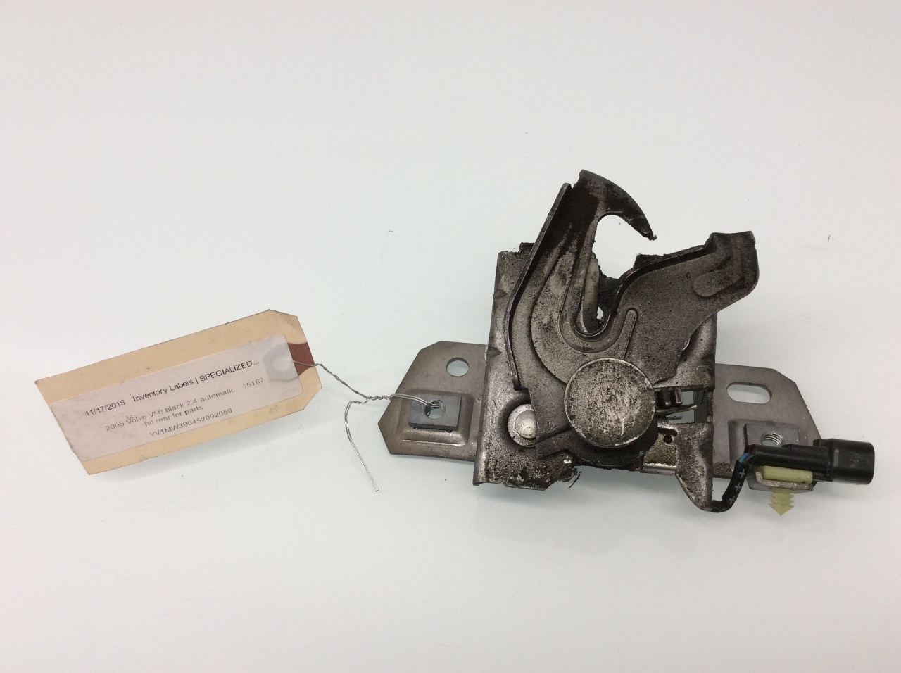 2005 2006 2007 2008 2009 2010 Volvo S40 V50 C30 hood latch lock clasp