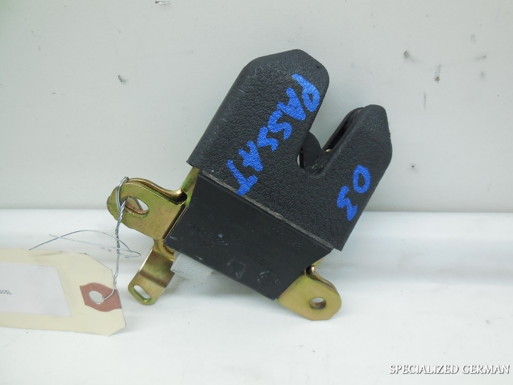 2002 2003 2004 2005 Volkswagen Passat Trunk Latch Lock Clasp 3B5827505L
