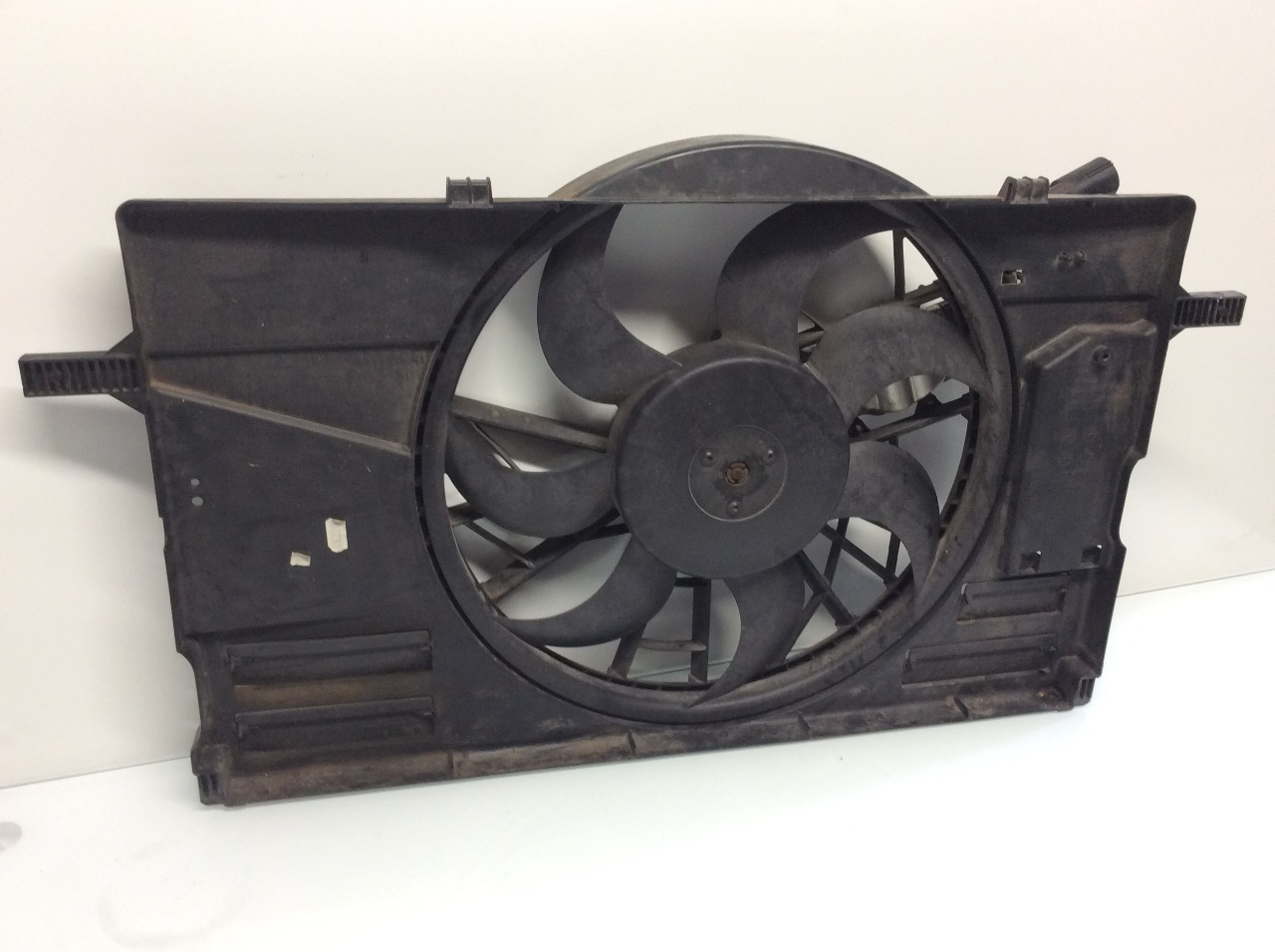 05 06 07 08 09 10 11 Volvo S40 V50 radiator fan and shroud 31261988 eBay