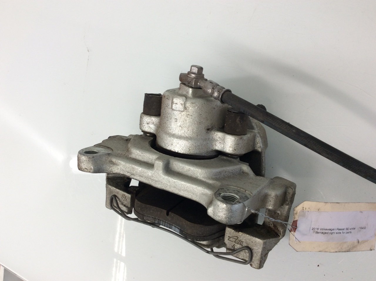 2015 2016 Volkswagen Passat Right Front Brake Caliper 561615124A eBay