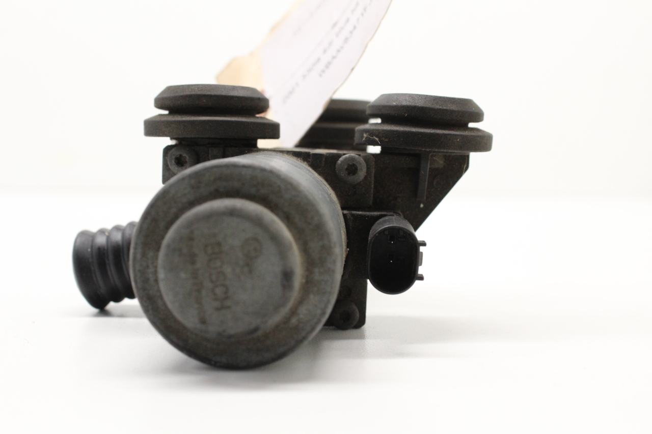 2001 2002 2003 2004 2005 BMW 325i 330i Auxiliary Water Pump 64118369805