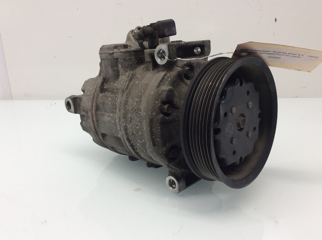 2004 05 Volkswagen Touareg 4.2L Air Conditioner Compressor 7L6820803B