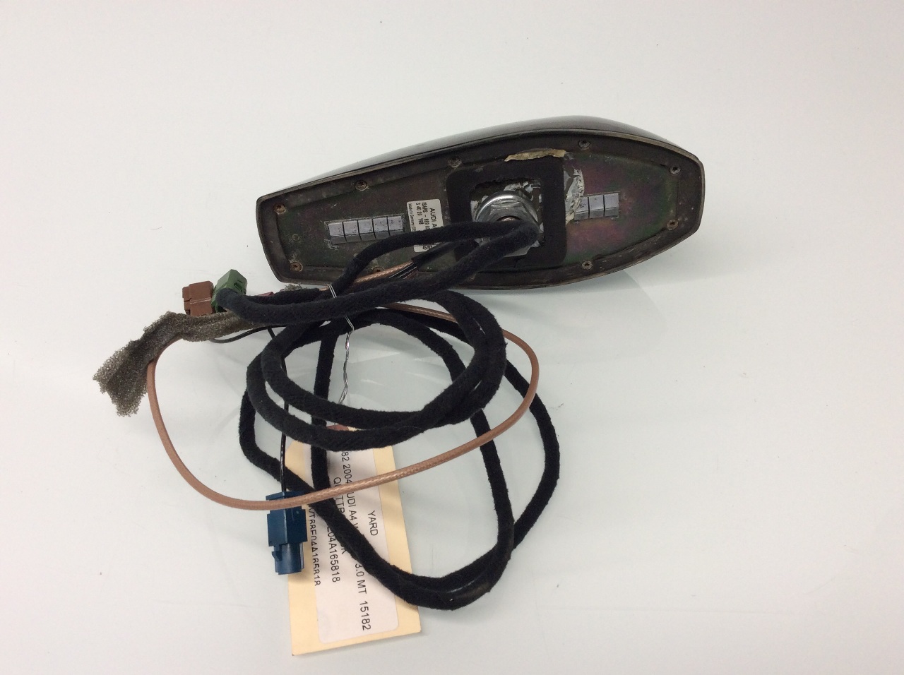 2002 2003 2004 2005 Audi A4 S4 roof mount antenna sharkfin 8E9035503D