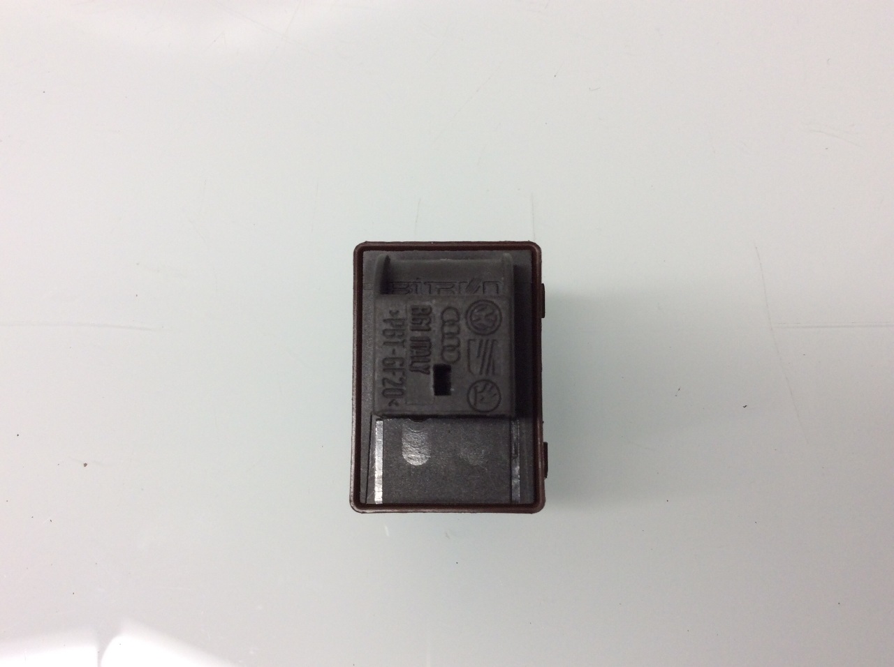 2009 2010 2011 20122014 Audi A4 S5 A5 S5 Trunk Hatch Release Switch