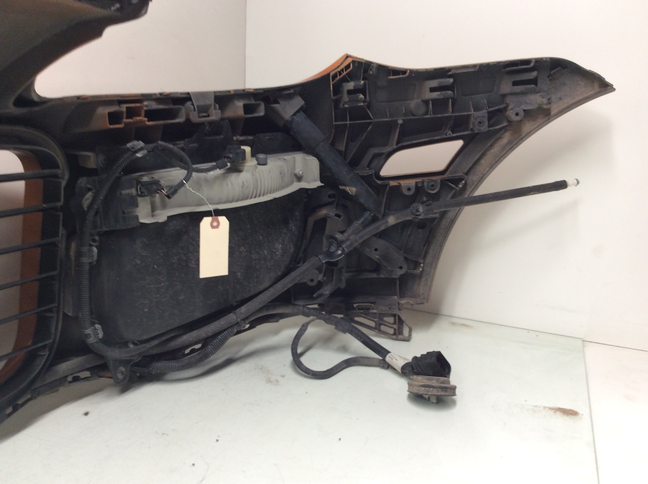 2008 2009 2010 Porsche Cayenne GTS front bumper complete no valance