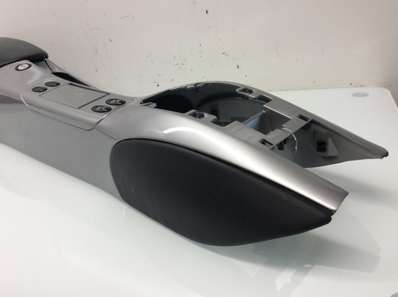 1999 2000 2001 2002 2003 2004 Porsche 911 996 GT Silver Metallic Center