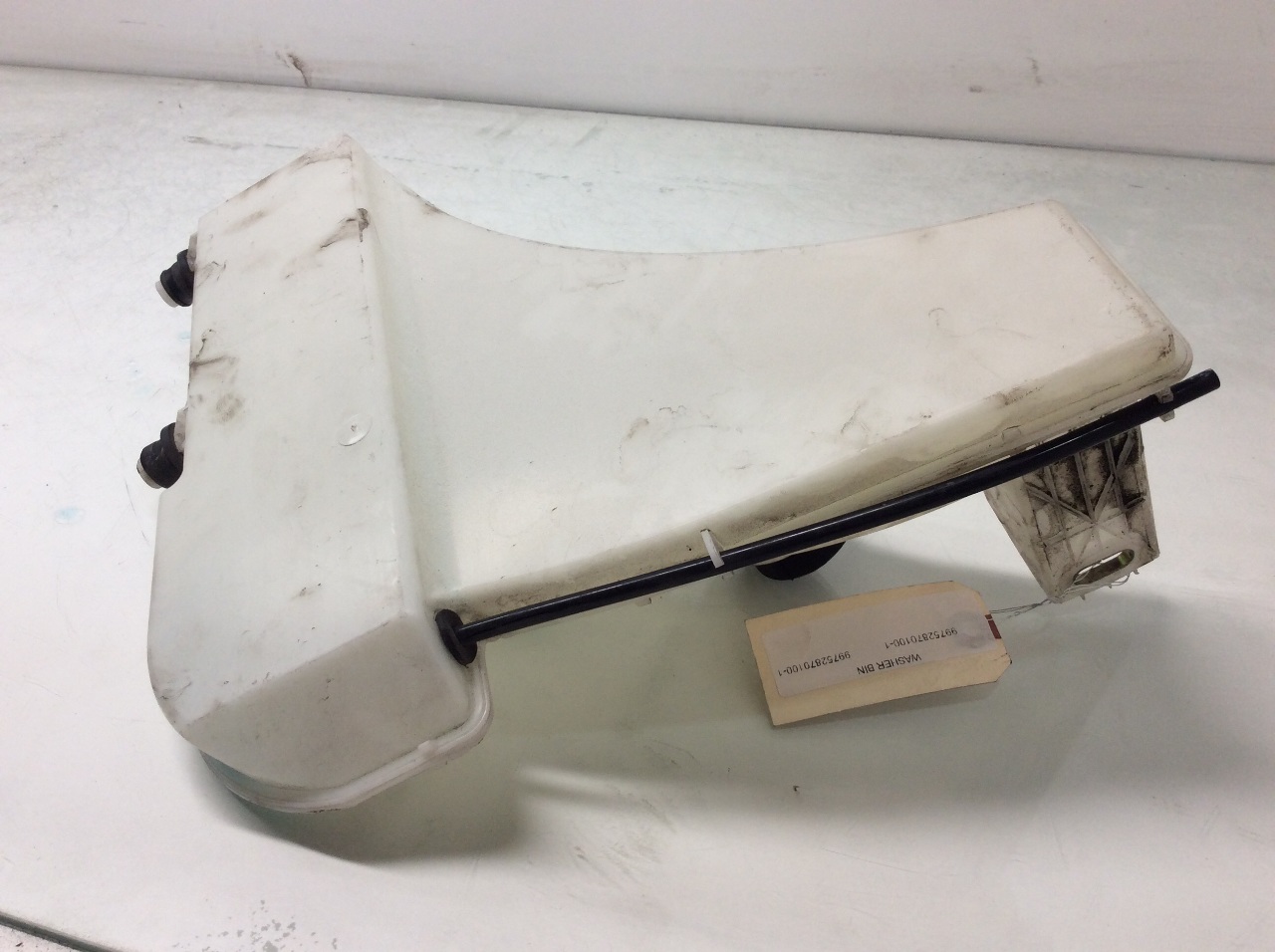 2005 2006 2011 2012 Porsche 911 997 Boxster Cayman Windshield Washer