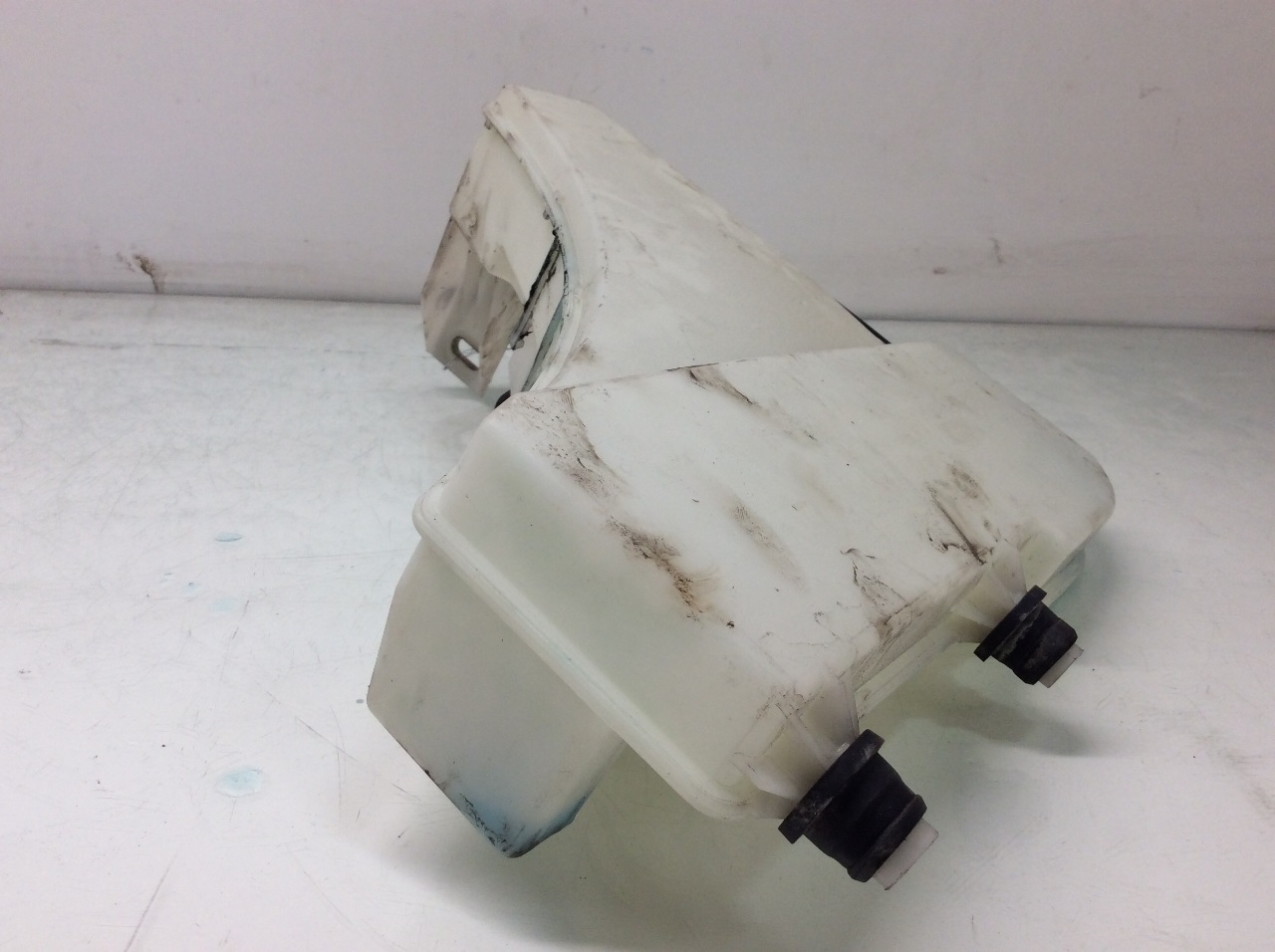 2005 2006 2011 2012 Porsche 911 997 Boxster Cayman Windshield Washer