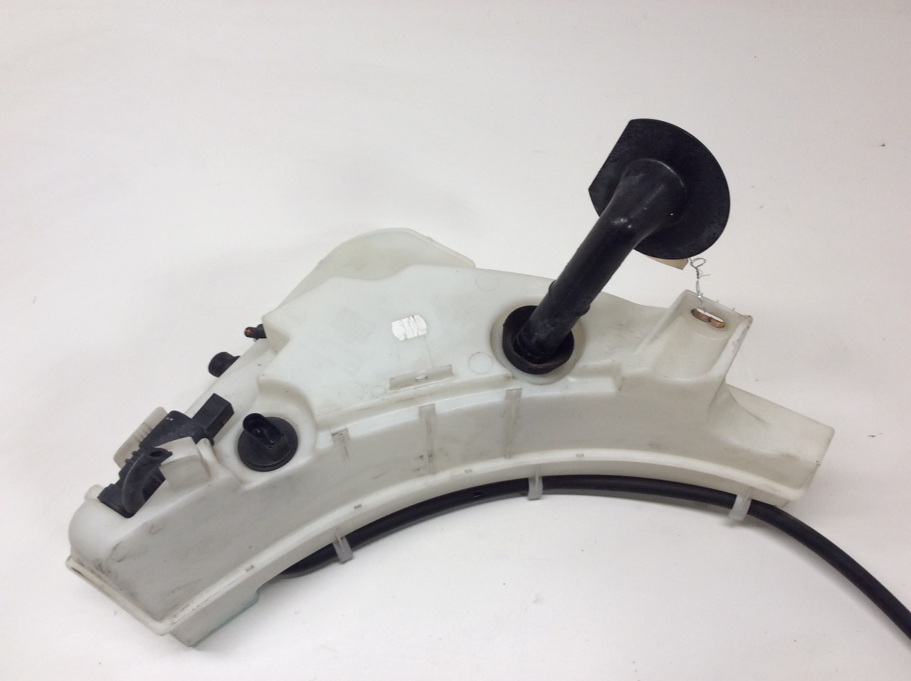 2005 2012 Porsche 911 997 Boxster Cayman Windshield Washer Reservoir