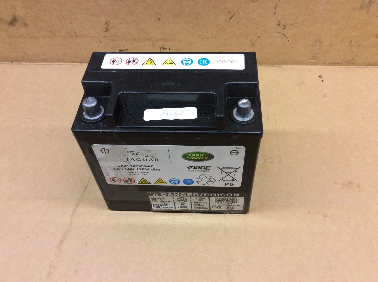 2014 2015 Jaguar FType trunk mounted small intelligent stop battery