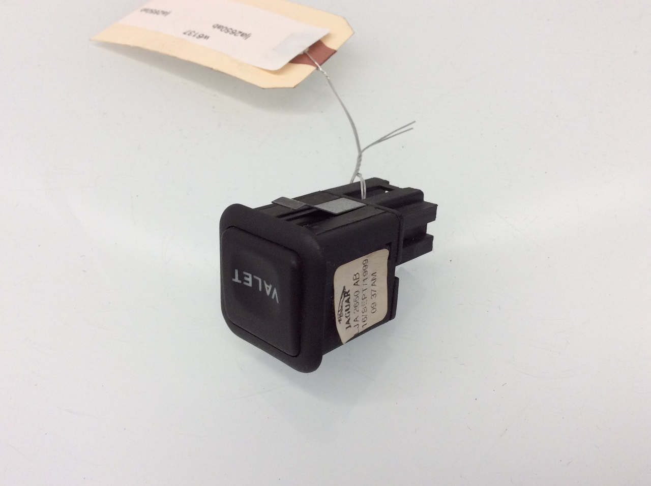 1997 1998 1999 2004 2005 2006 Jaguar XK8 AntiTheft Valet Switch