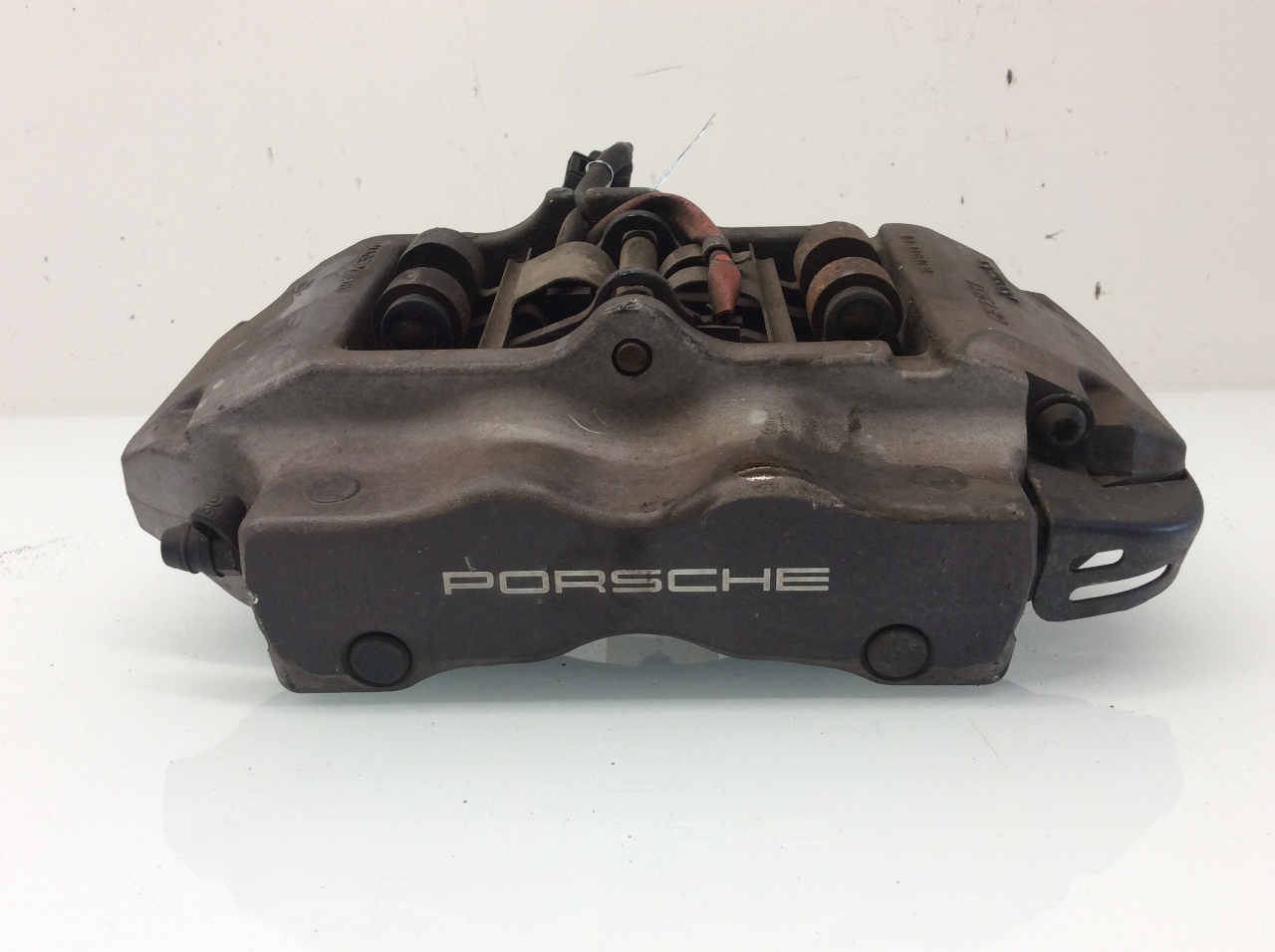 2006 2008 2009 2010 Porsche Cayenne Right Rear Brake Caliper