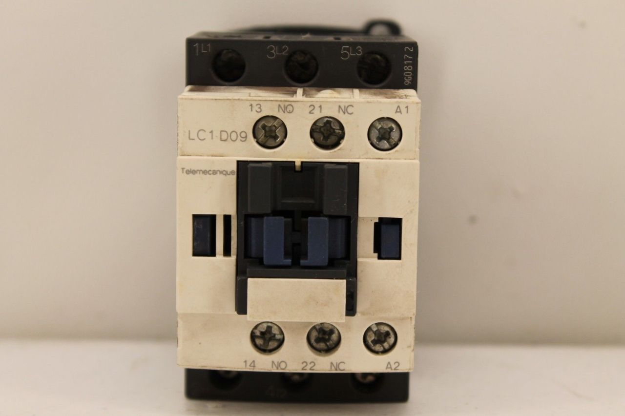thumbnail image 2 of Schneider Electric LC1D65M7C Contactor - 220VAC Coil, 65A - Telemecanique 2 of 2