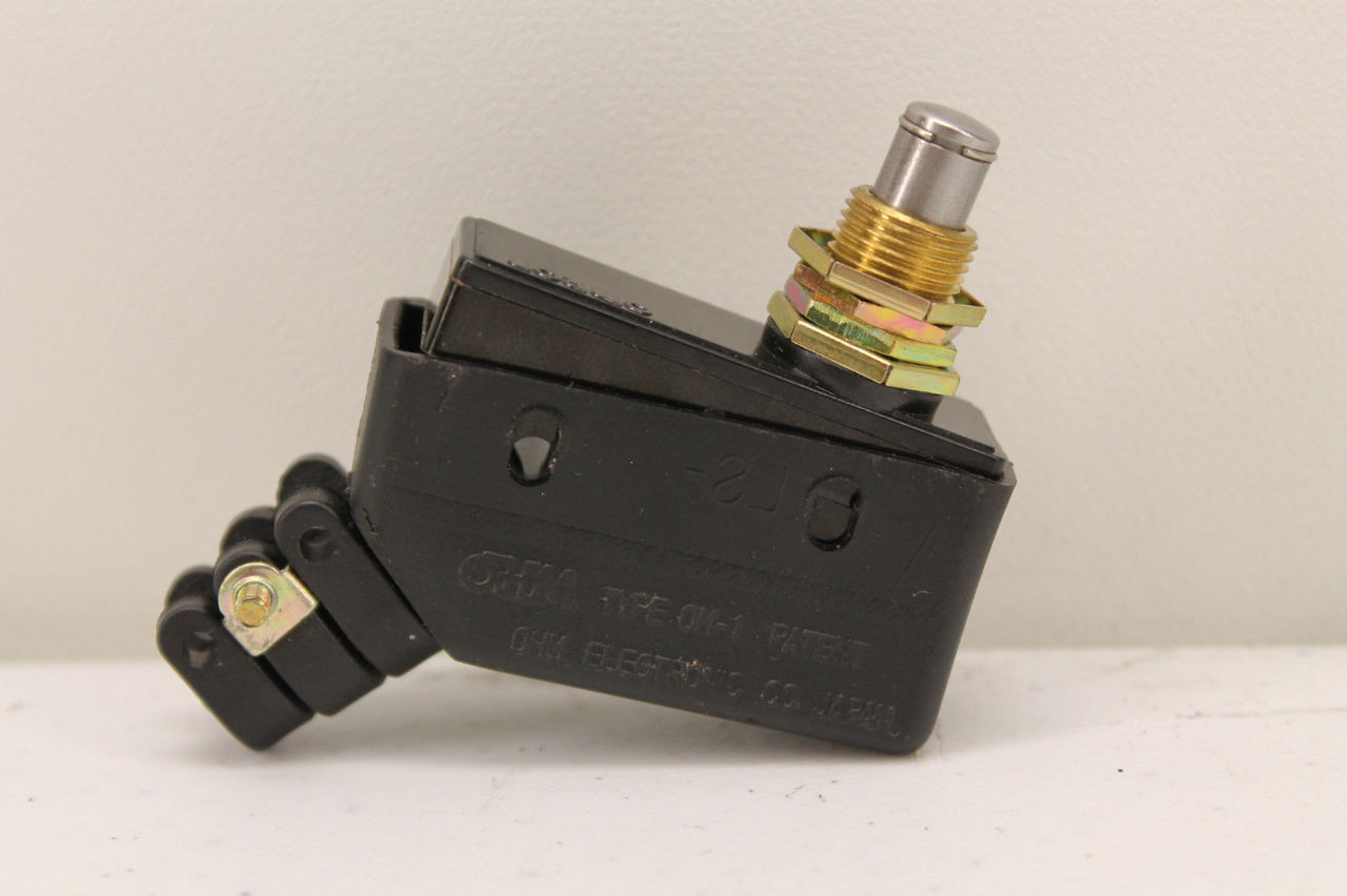 Omron Z15GQB Limit Switch with OHM OM1 Cover eBay