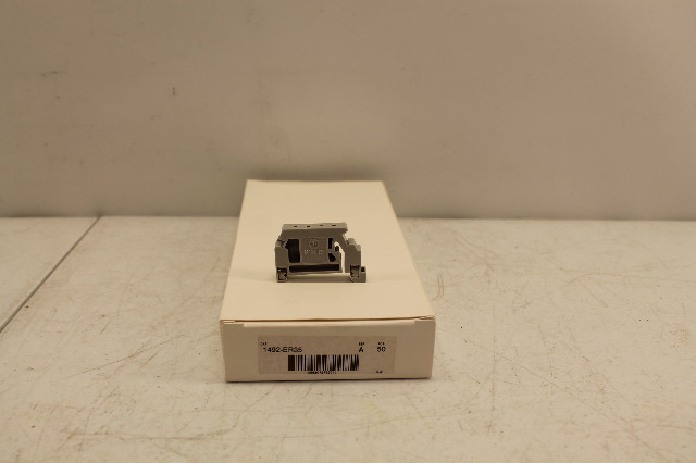 Allen Bradley End Caps 1492-ER35 New In Box (Lot of 50)