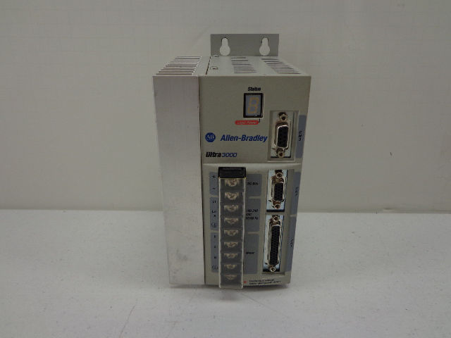 Allen Bradley Ultra 3000I 2098-DSD-010 Servo Controller