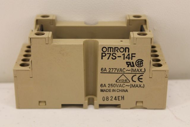 Omron P7S-14F Relay Base