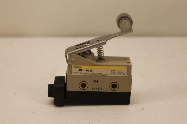 Omron ZC-W255 Enclosed Switch (Lot Of 3)