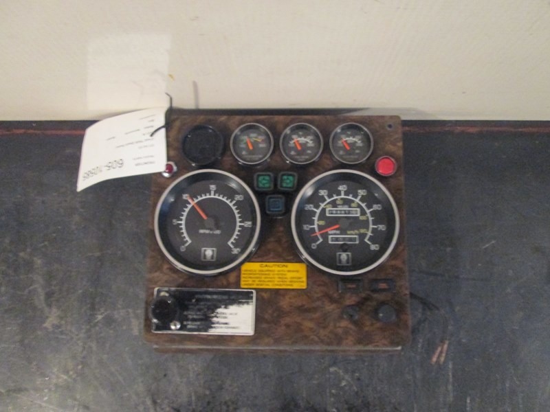 1995 Kenworth T600 Gauges & Dash Pieces eBay