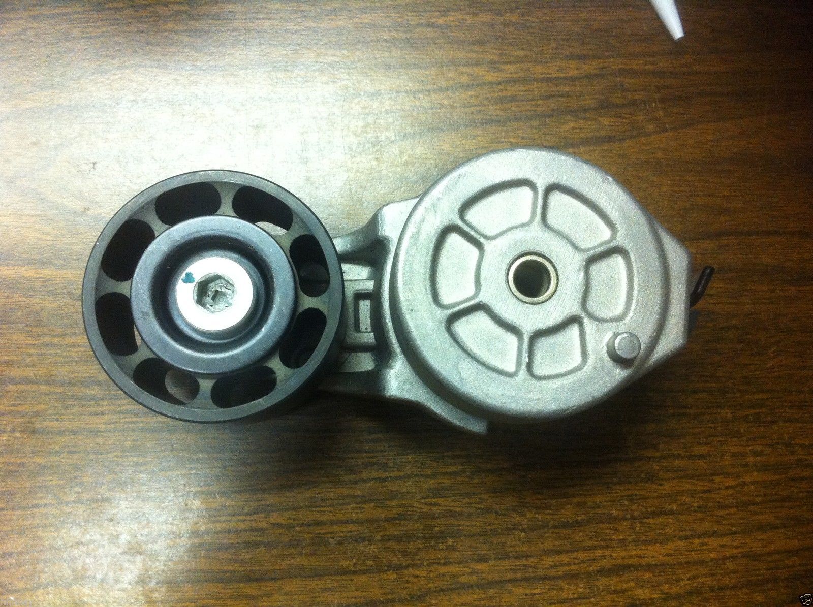 Case 621B 650G 721B 821B Loader Fan Belt Tensioner J918944 J934817