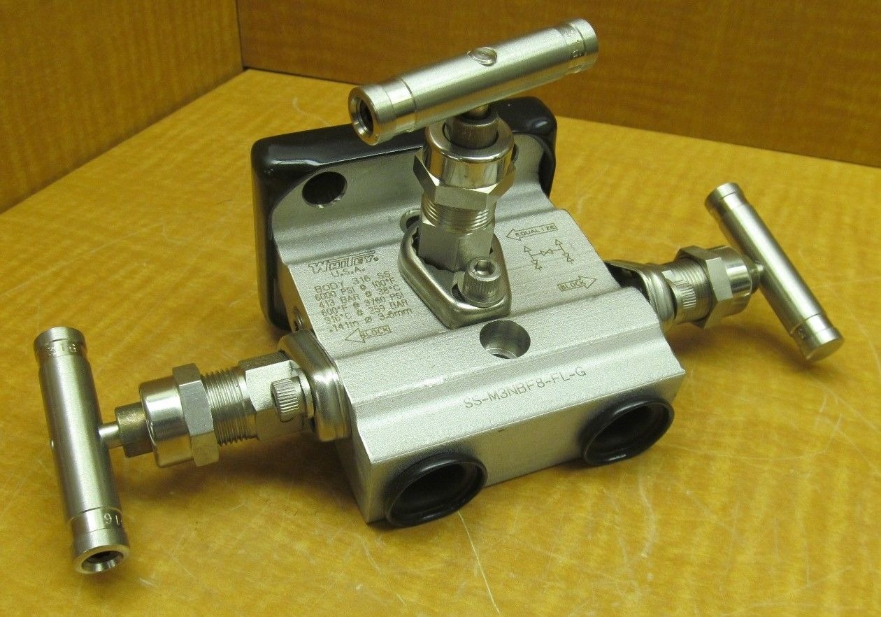 New Swagelok 3 Valve Instrument Manifold Body SS M3NBF8 FL G 6000PSI