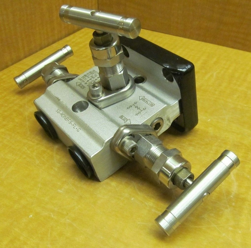 New Swagelok 3 Valve Instrument Manifold Body SS M3NBF8 FL G 6000PSI