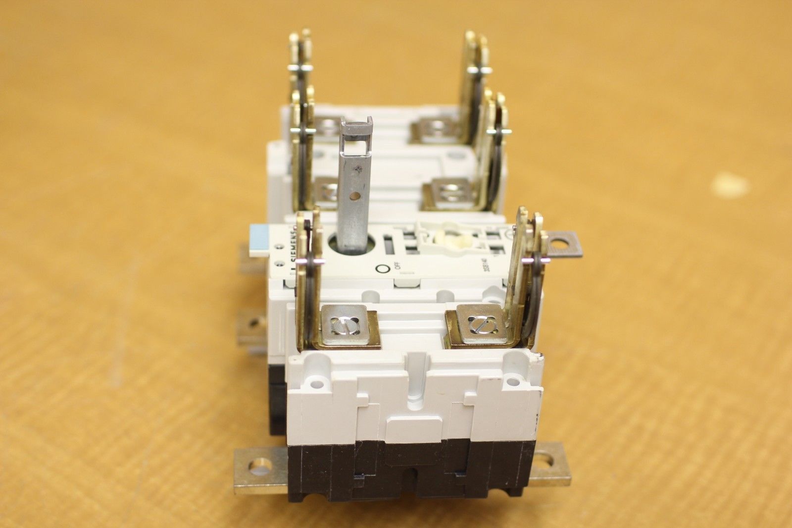 New Siemens 3SB140 Fusible Disconnect Fused Switch 3KL57601AB01 600