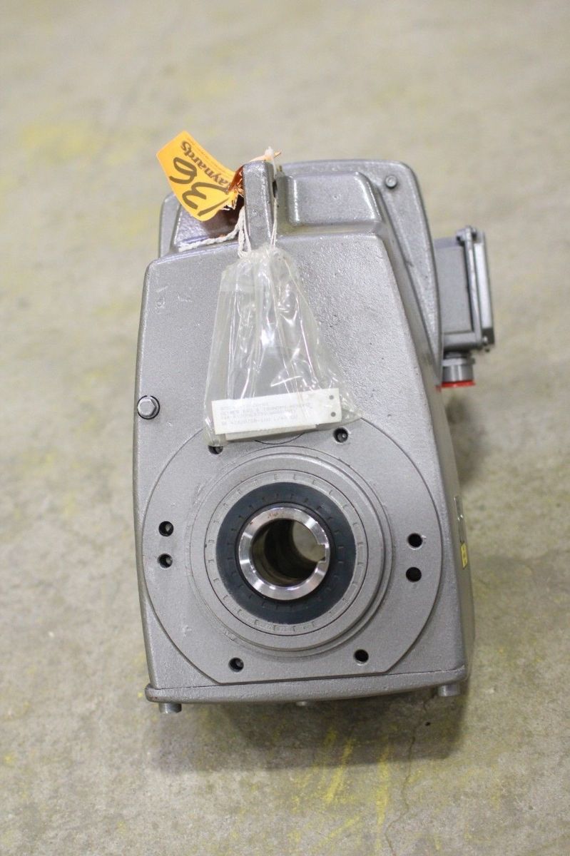 New Nord Gearbox 4282AZGB100 L/40 CUS 100 LA/4 C US N1 35713602/0547