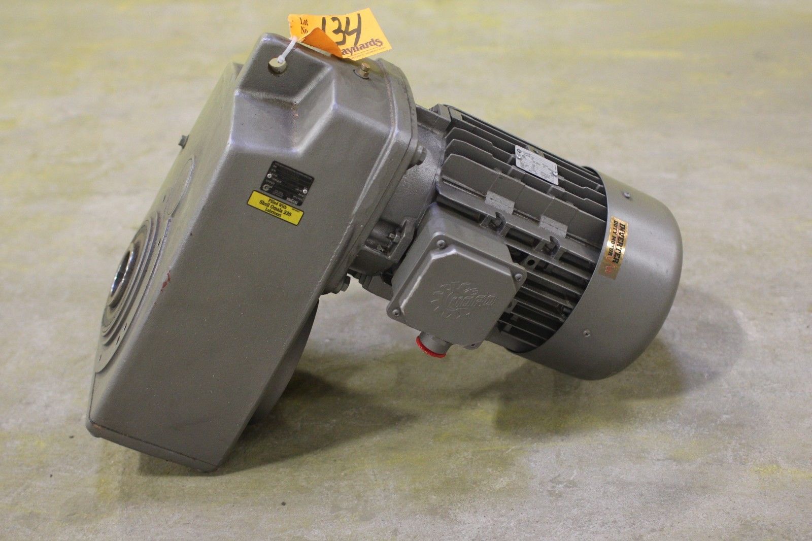 New Nord Gearbox 5282AZGB132 S/4 CUS 132 S/4 C U S N1 36513102/0523 7