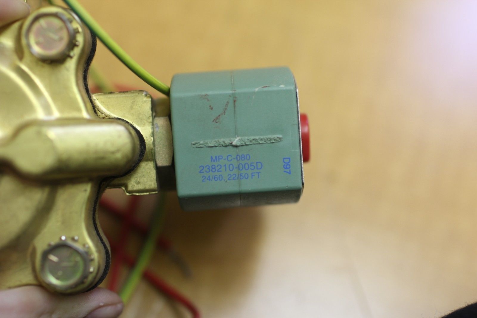 New Asco RedHat Automatic Switch Solenoid Valve MPC080 6.1W 60 Hz