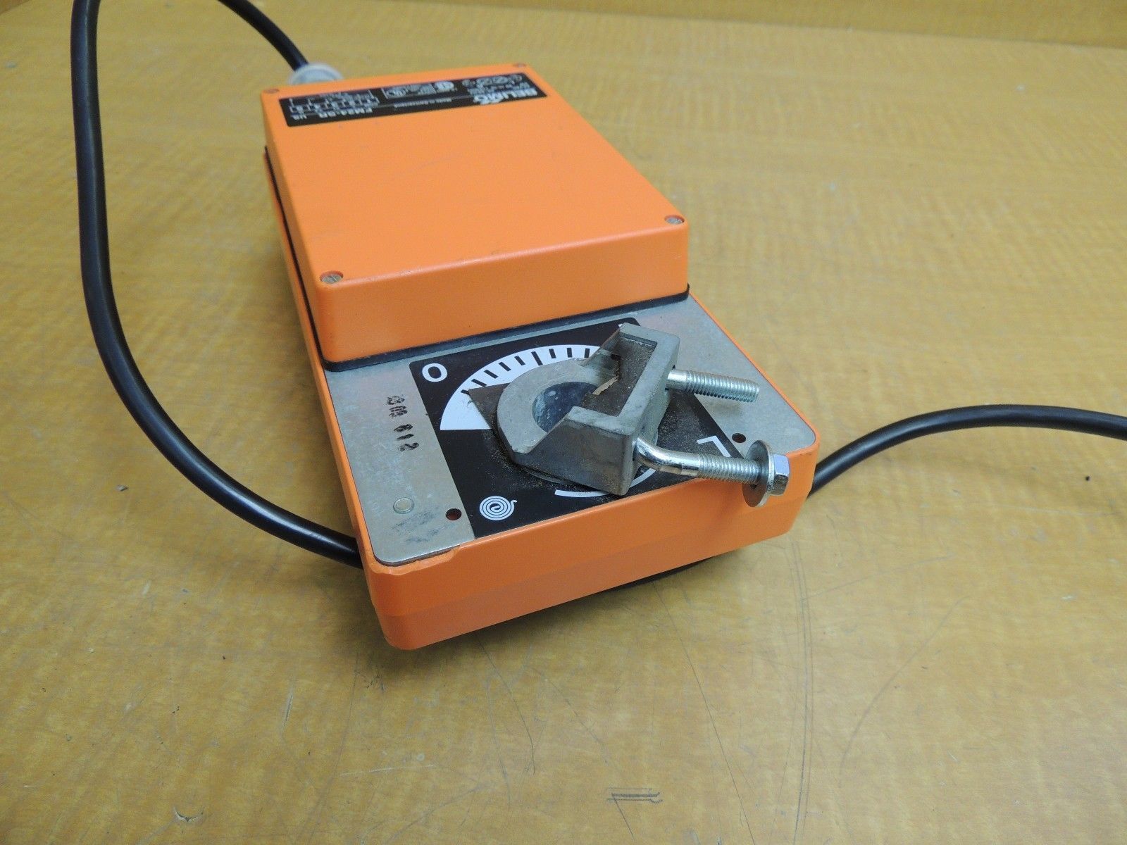 New Belimo Spring Return Actuator FM24SR 24 VAC 50/60 Hz 6W 90 inlb